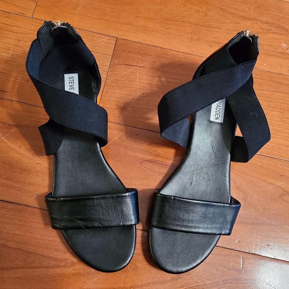 Steve Madden Throne Sandals, Black, Size 10 - Picture 1 of 4